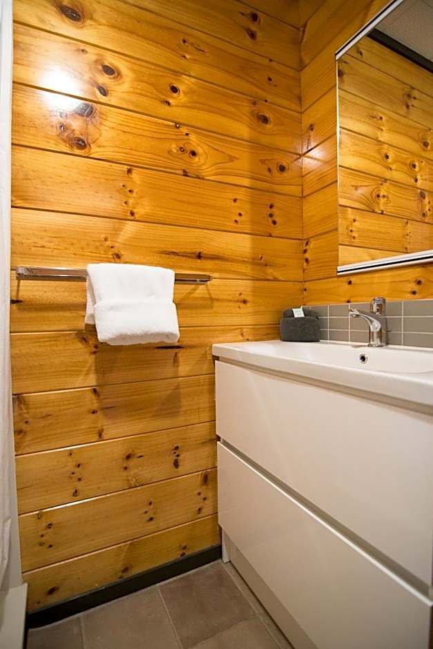 Parklands Motorlodge & Holiday Park