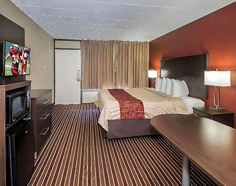 Red Roof Inn Clearfield