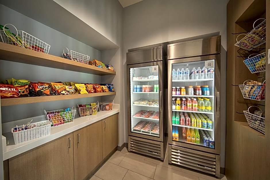 Holiday Inn Express & Suites Cleveland By IHG