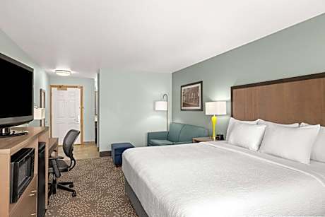 King Room with Sofa Bed