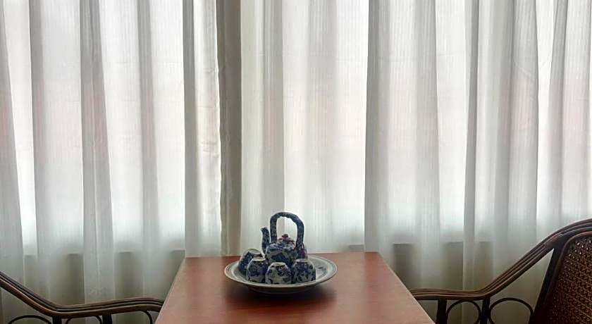 Longzhu Guesthouse