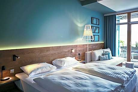 Premium Double Room with Balcony and Thermal Bath Access