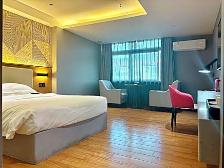 Comfort King Room