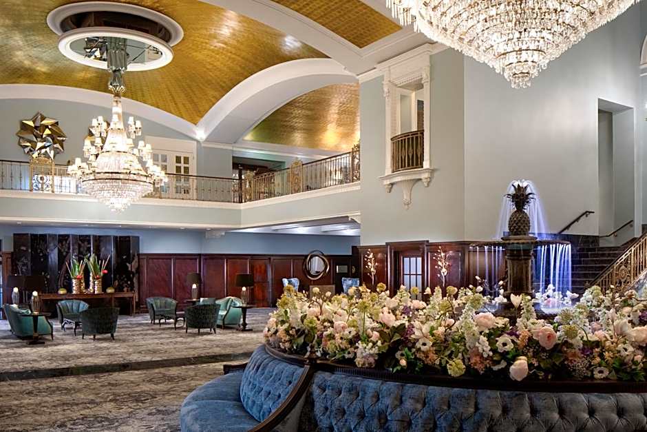 Amway Grand Plaza Hotel, Curio Collection by Hilton
