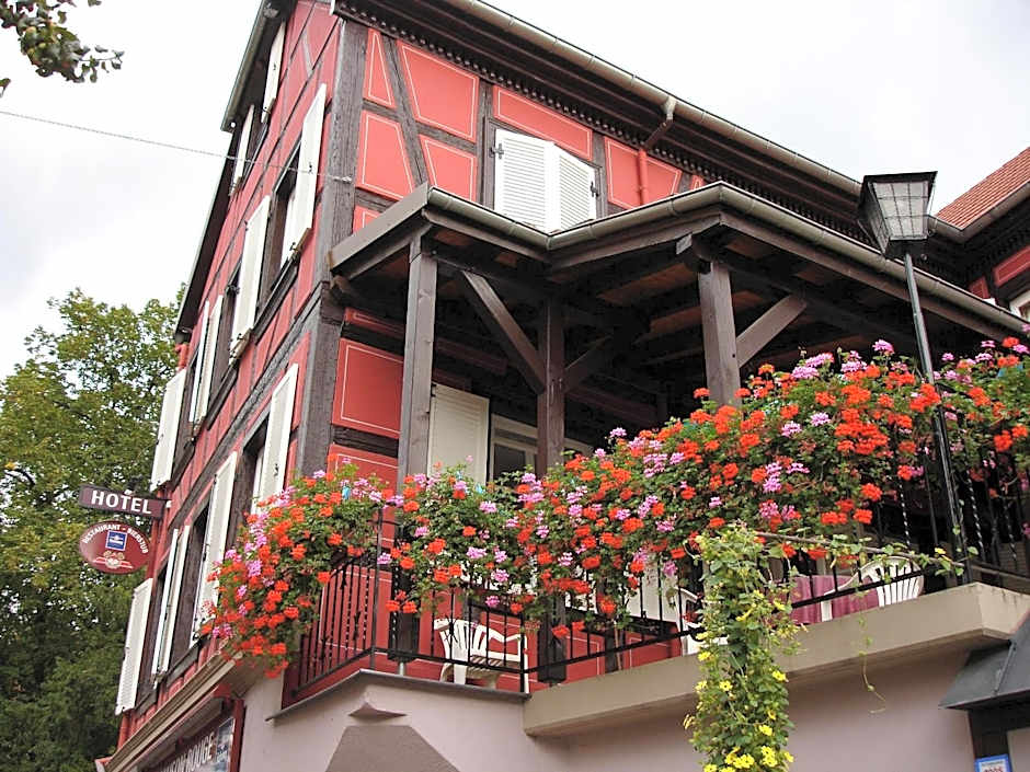 A la Maison Rouge Hotel & Restaurant