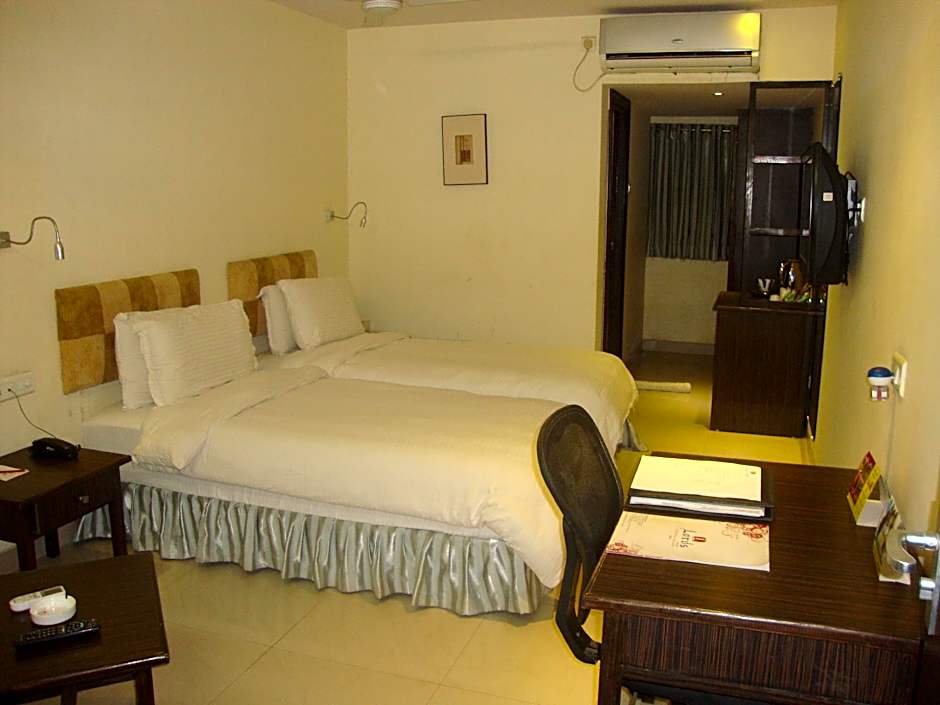 Lords Eco Inn - Dahej