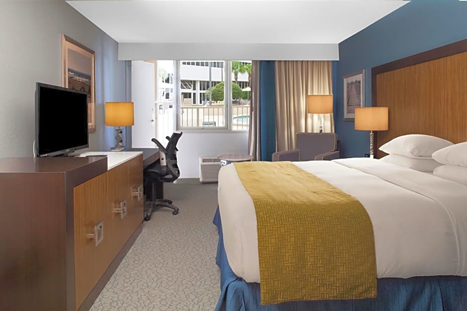 DoubleTree by Hilton Hotel Jacksonville Airport