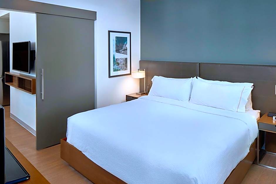 Element Vancouver Metrotown