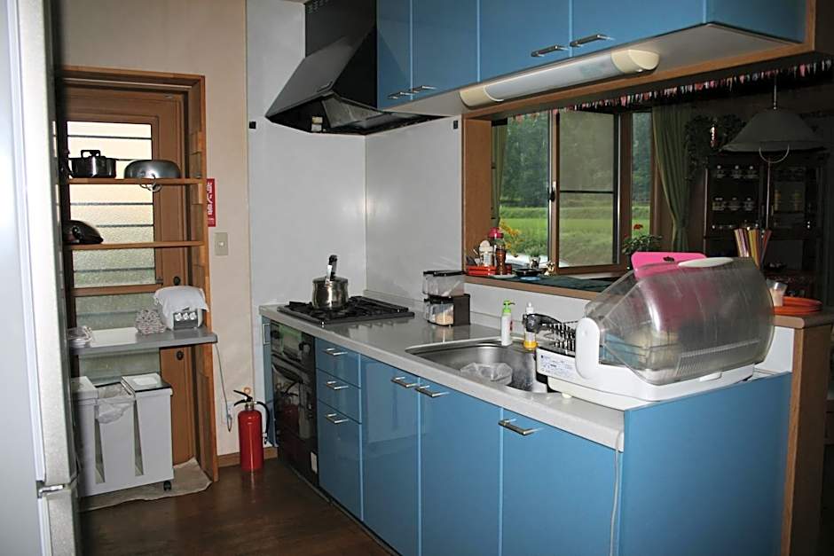 Azumino Backpackers 山の風