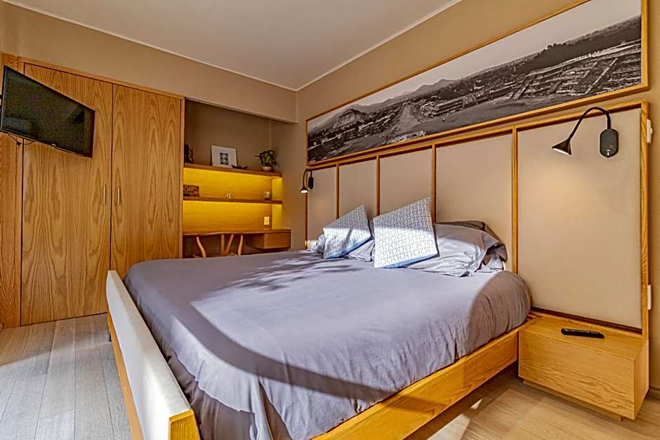 Mi Zona Lodging WTC