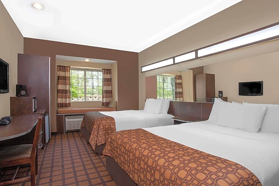 Microtel Inn & Suites by Wyndham Columbia