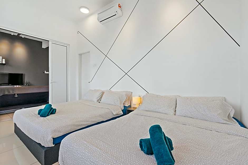 Puchong Skypod Residence, 1-5 pax with Balcony Unit, Walking Distance to IOI Mall, 10min Drive to Sunway