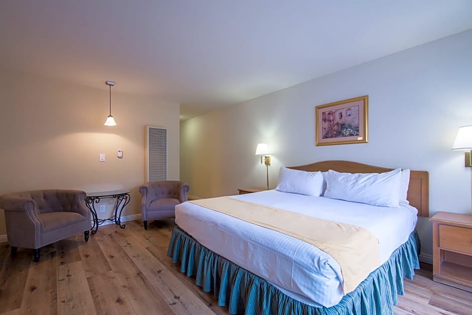 Hollywood Orchid Suites