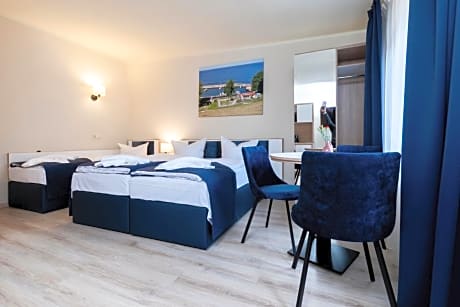 Comfort Triple Room