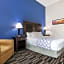 La Quinta Inn & Suites by Wyndham Alvin
