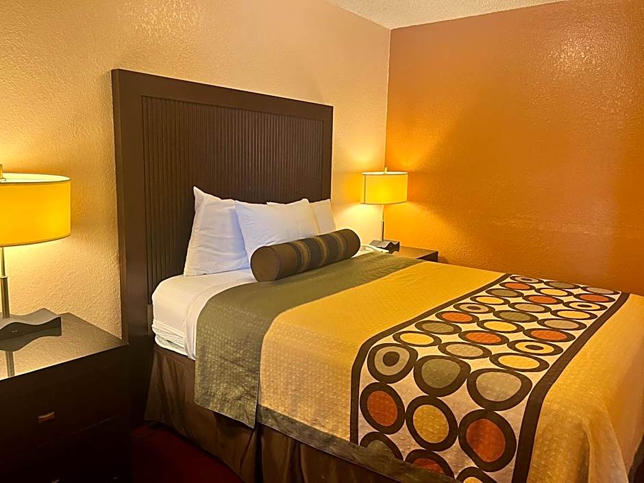 Motel 6 Deming, NM