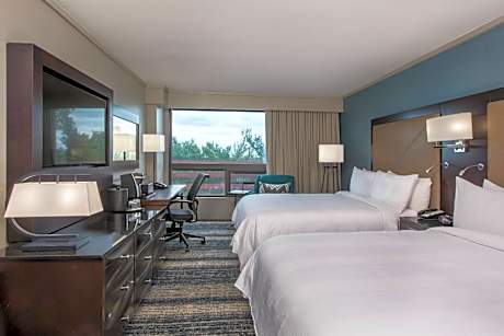 Queen Room with Two Queen Beds and Roll-in Shower - Mobility Accessible