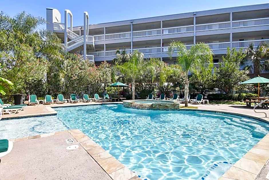 Sea Chase with an ocean view at Casa Del Mar