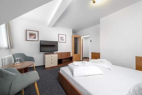 Double Room with Private Bathroom