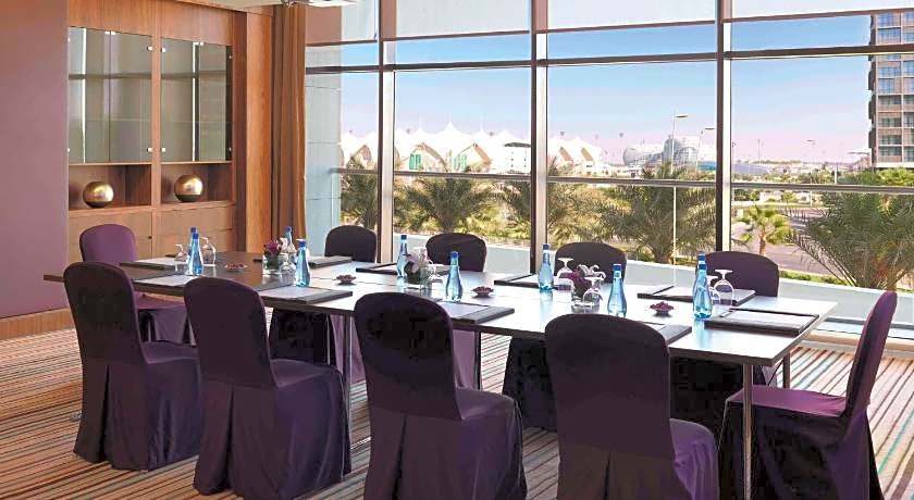 YAS PLAZA MANGROVES by IHG