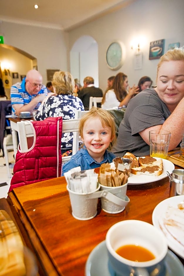 Charleville Lodge Hotel