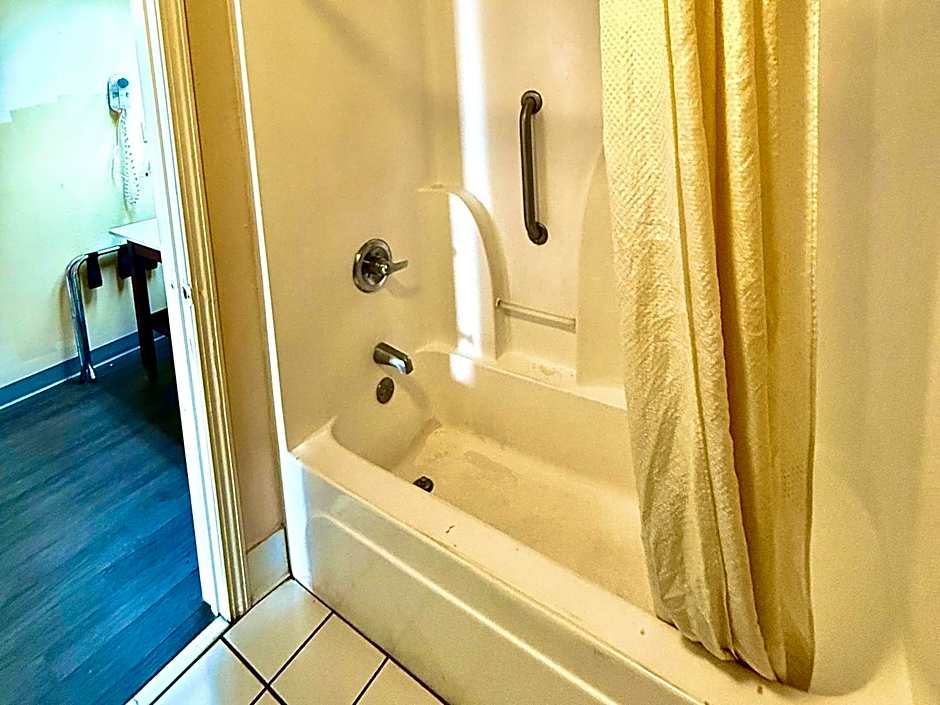 Magnolia Inn Townhouse Hattiesburg M S I-59