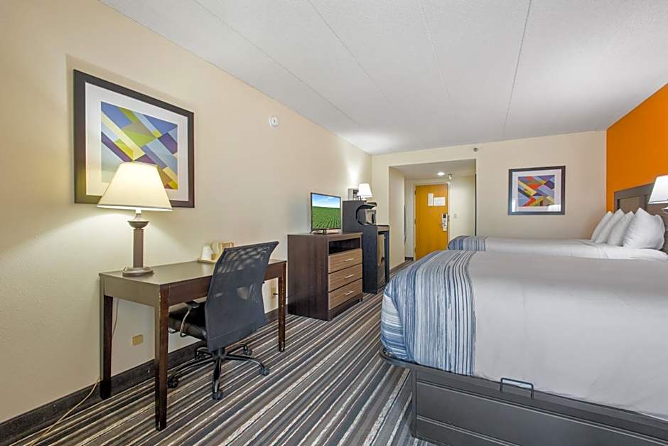 Crossroads Hotel and Huron Event Center