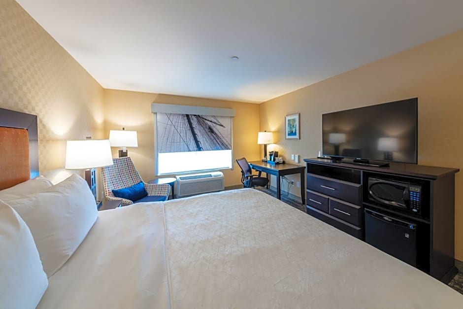 Holiday Inn Express & Suites Riverport Richmond By IHG