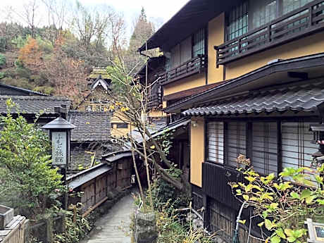 Fumoto Ryokan