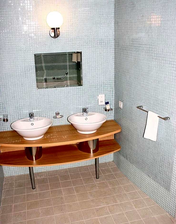 Imperial Royale Hotel