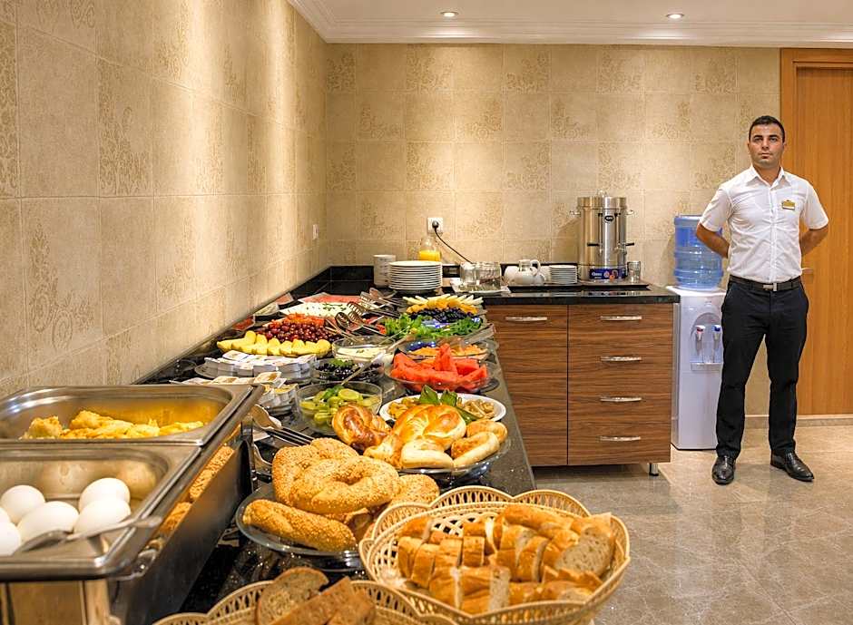 HOTEL REAL LİFE