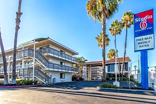 Studio 6 Anaheim