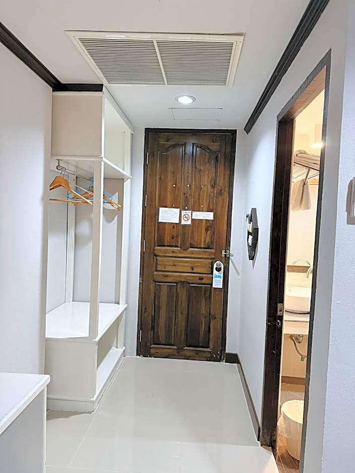 Piyaporn Pavilion Hotel