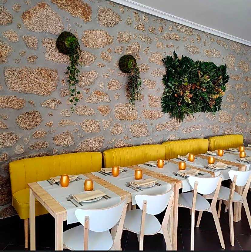 Altitude Alojamento e Restauração