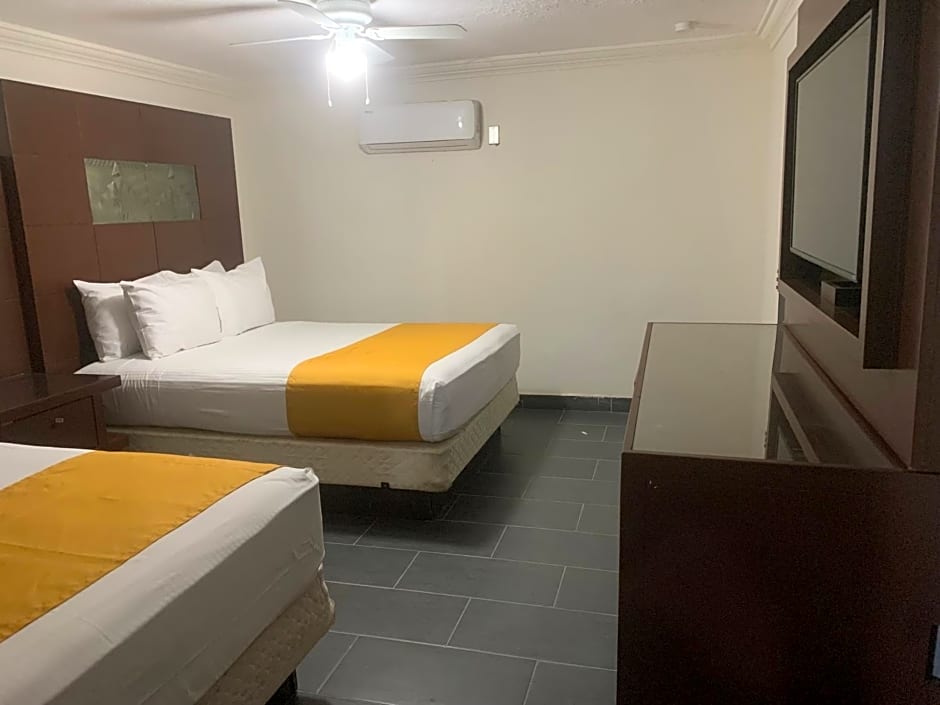 Hotel Los Arcos