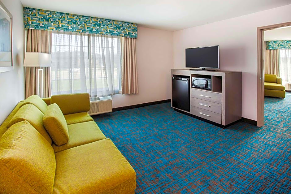 La Quinta Inn & Suites by Wyndham St Paul-Woodbury