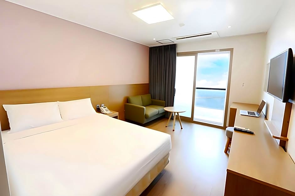 Sims Hotel