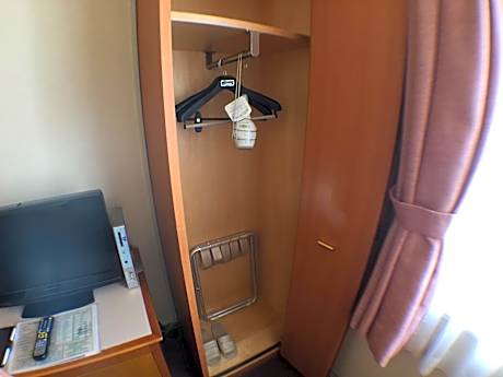 Superior Single Room with Sofa Bed - Smoking