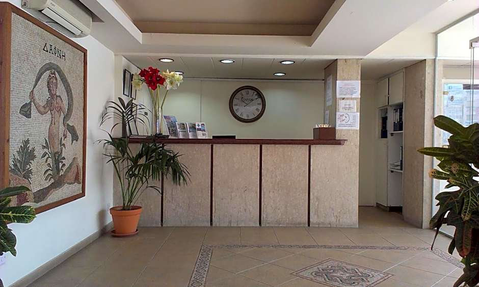 Daphne Hotel Apartments