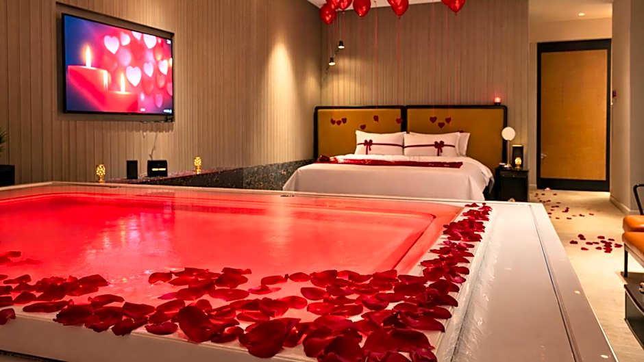The House Hotel Al Khiran