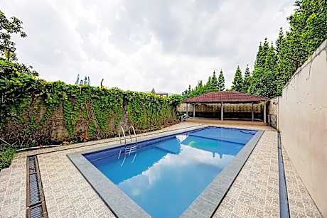 Hotel Sri Indrawati Puncak Mitra RedDoorz