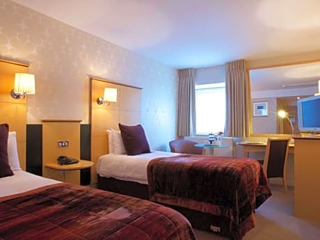 2 Single Beds Non-Smoking Standard Room