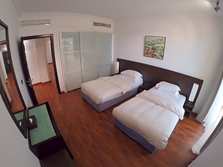 suite four bedrooms