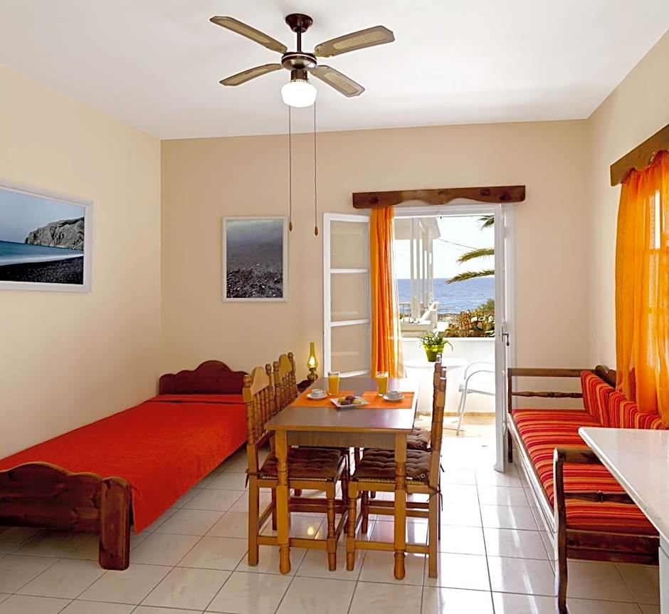 Dolphins Apartments