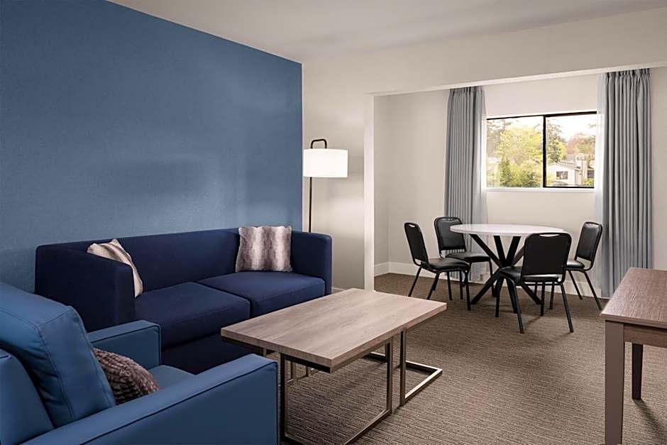 Anchor Inn & Suites, BW Signature Collection