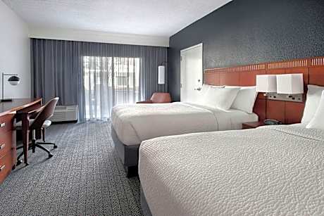 Room, 2 Double Beds (Mobility Accessible, Tub) (2 Double Beds)