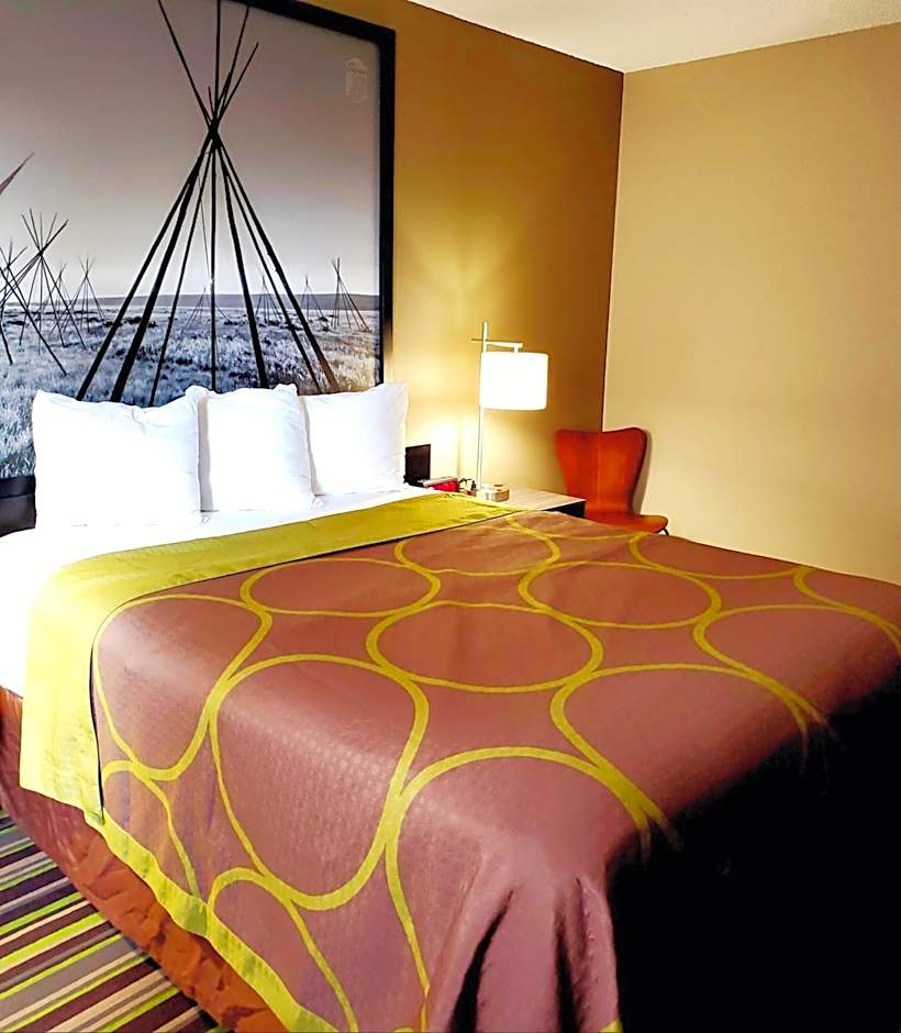 Super 8 by Wyndham Belgrade/Bozeman Airport