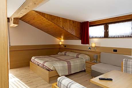 Comfort Quadruple Room