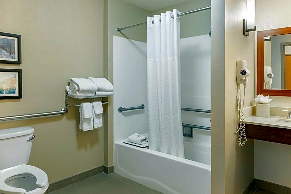 Comfort Suites Lancaster Amish Country