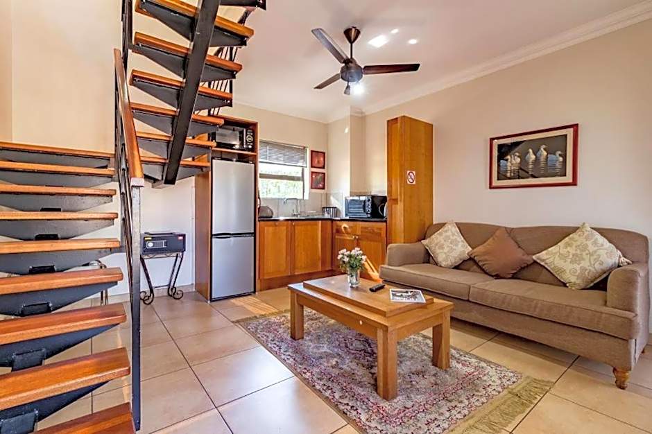 Hoyohoyo Chartwell Lodge